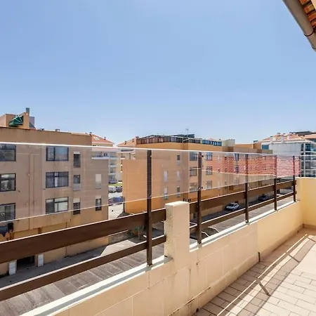 Apartamento T2 Com Terraco דירה *